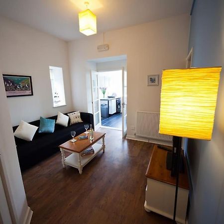 Pembrokeshire Apartment Goodwick 외부 사진