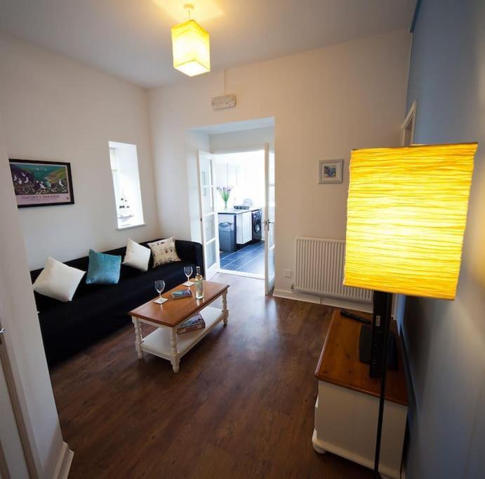 Pembrokeshire Apartment Goodwick 외부 사진